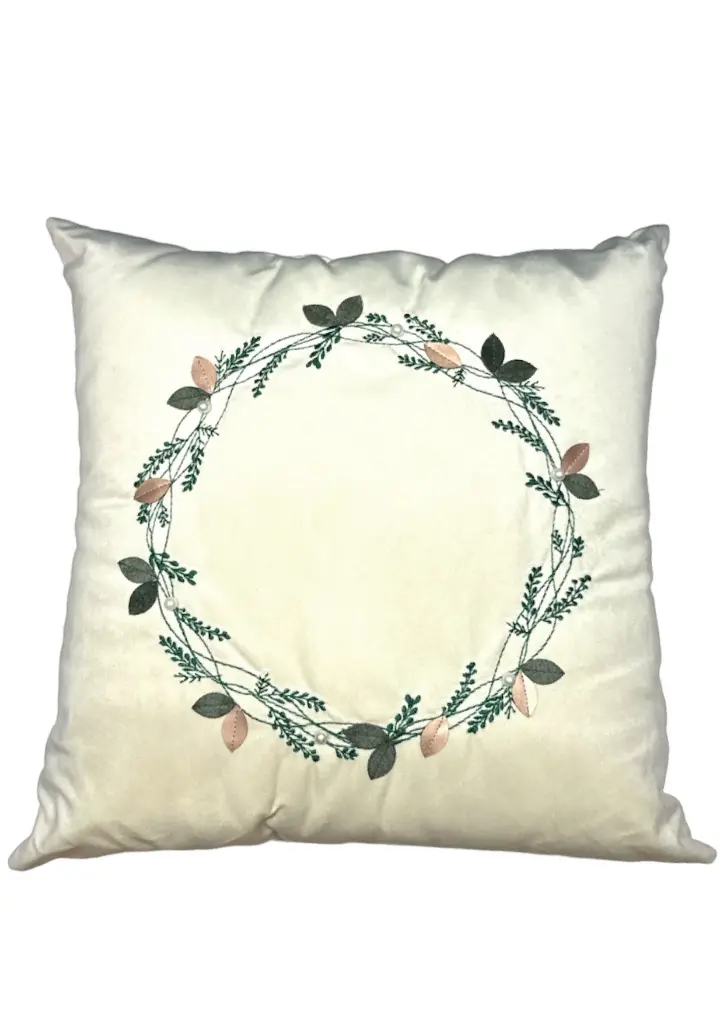 Cojín Corona Bordada- 45X45CM